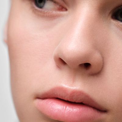 Son dưỡng môi Prada Balm Lip Optimizing Care U000_UNIVERSAL 3.8g