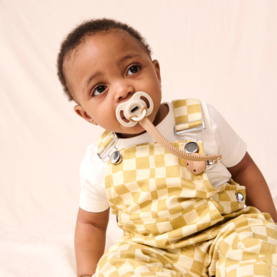 Ty ngậm silicon siêu nhẹ cho bé Tommee Tippee Ultra Light 0-6 tháng (vỉ đôi)