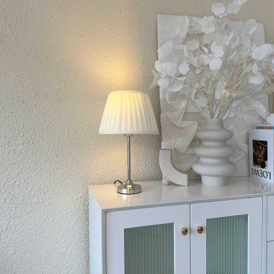 Đèn ngủ trang trí đèn bàn làm việc kim loại bạc mạ sơn chống rỉ có nút điều chỉnh sáng DBK007