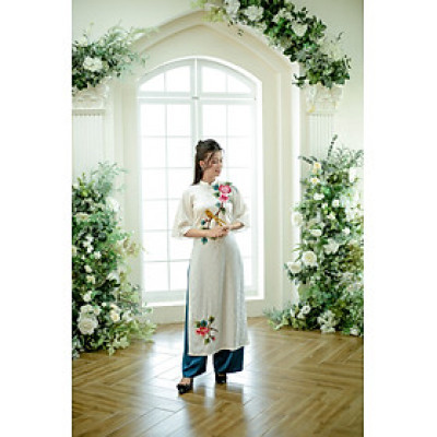 Áo dài thiết kế suông trắng kết hoa ( size XL)