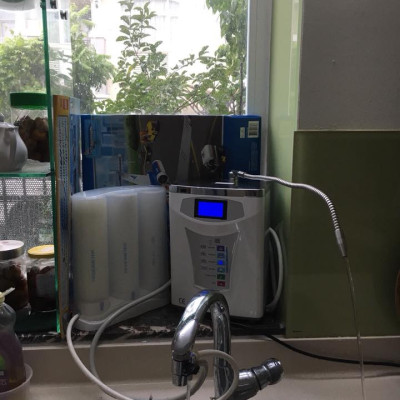 Máy tạo nước điện giải ion kiềm S350 6 tấm điện cực hàng nhập khẩu Nanometer Đài Loan