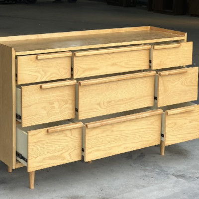 Tủ 9 ngăn kéo Tundo 172 x 53 x 84 cm màu gỗ sồi