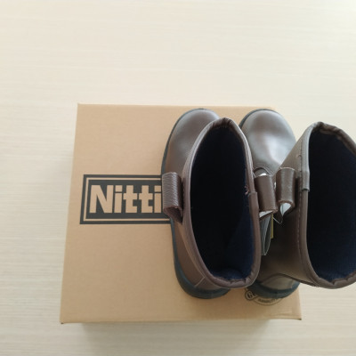 ỦNG BẢO HỘ NITTI MÀU NÂU CODE 23281