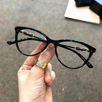 Kính mắt thời trang cao cấp cho nữ dáng mắt mèo form nhỏ gọng nhựa màu đen