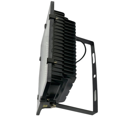 Đèn pha năng lượng mặt trời 80W Vi-Light VLFL80MT1