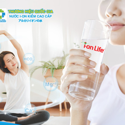 Nước uống kiềm ionLife dung tích 450ml thùng 24 chai chứa vi khoáng tự nhiên, công nghệ Nhật Bản