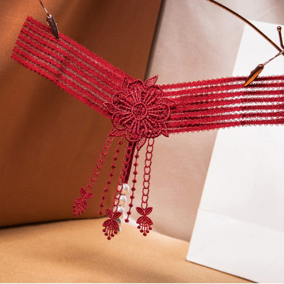 Quần lót nữ lọt khe tua rua đính hạt