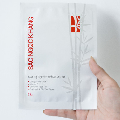 Mặt nạ sợi tre Sắc Ngọc Khang trắng mịn da