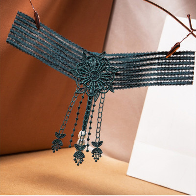 Quần lót nữ lọt khe tua rua đính hạt