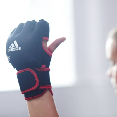 Găng Tay Tạ Adidas Xỏ Ngón 0.5kg ADWT-10702