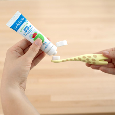 [ HG060 ] Bàn chải đánh răng Dr.Brown