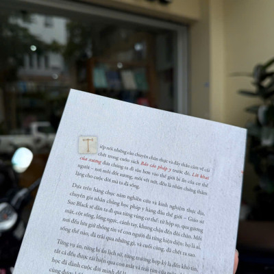 Sách - Lời khai của xương (Báo cáo pháp y - Tập 2) (Nhã Nam HCM)