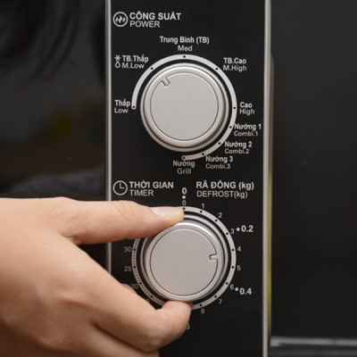 Lò Vi Sóng Có Nướng Sharp R-G222VN-S- 20 Lít - Hàng chính hãng