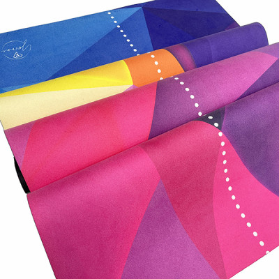 Thảm tập yoga chính hãng Yvonne, Geometric (TẶNG KÈM 3 PHẦN QUÀ) dày 4mm, bề mặt nhám, siêu bám, chống trơn trượt, thấm hút mồ hôi, càng nhiều mồ hôi càng bám, dễ vệ sinh, bề đẹp, sang trọng