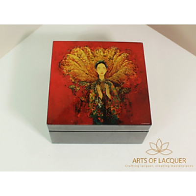 Hộp Lưu Niệm Sơn Mài Họa Tiết Cô Gái Cầm Hoa Sen