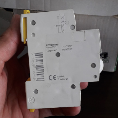 | CHÍNH HÃNG | A9F74120 Schneider - Cầu dao tự động