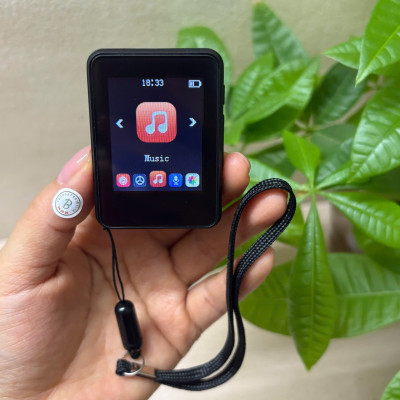 Ruizu X81 (8G) - Máy Nghe Nhạc Lossless, Loa Ngoài, tặng kèm tai nghe- Hàng chính hãng