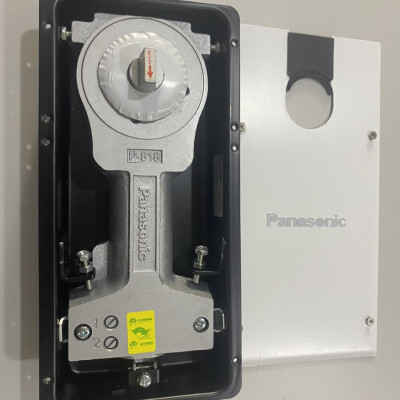 Bản lề sàn Panasonic P-818 , cánh < 115kg  - Hàng chính hãng