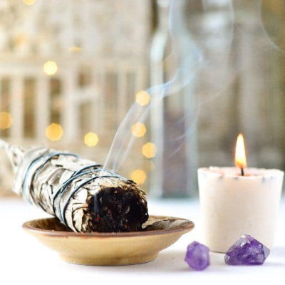 Combo 1 bó hương thảo và 1 thanh palo santo - gỗ trắc xanh5-6gr (Combo07)