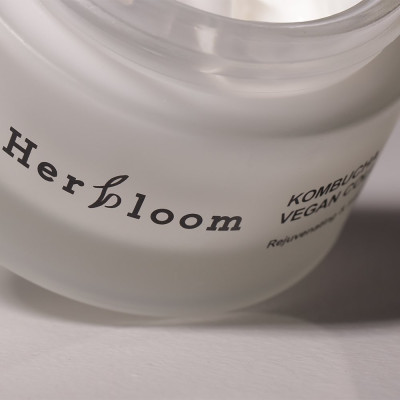 Kem Dưỡng Herbloom Thuần Chay Organic Kombucha Vegan Collagen Cream 60G