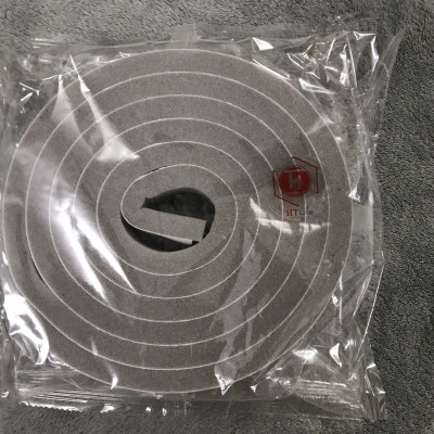 Mút xốp dán khe cửa HT SYS - Cách âm - Giảm chấn - Chống bụi - Gioăng xốp bản 15mm x2 mét -Bộ 02 cuộn