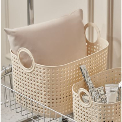 Giỏ Nhựa NAOMI Thái Lan Đựng Đồ Đa Năng Kèm Quai Xách Tiện Lợi, Thiết Kế Dạng Lỗ Thông Thoáng | Index Living Mall | Nội Thất Nhập Khẩu Thái Lan - Phân Phối Độc Quyền Tại Việt Nam