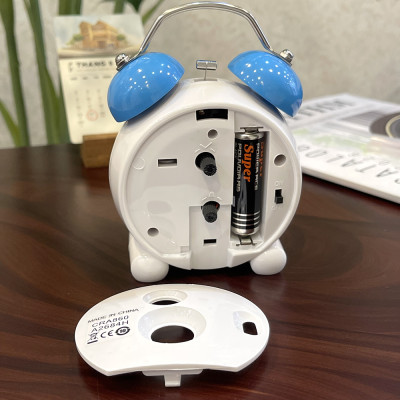 Đồng hồ Rhythm CRA860NR04- Kt 8.6 x 11.3 x 6.0cm, 168g. Vỏ nhựa, dùng PIN.