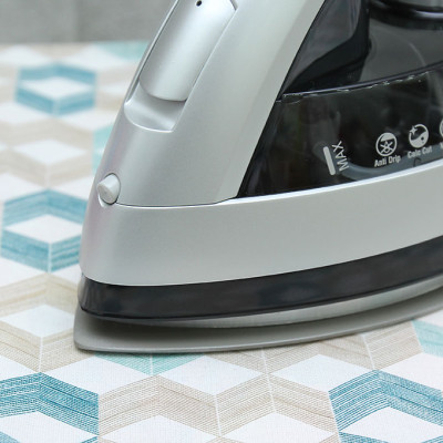 Bàn ủi hơi nước Panasonic NI-W650CSLRA (2200W) - Hàng chính hãng