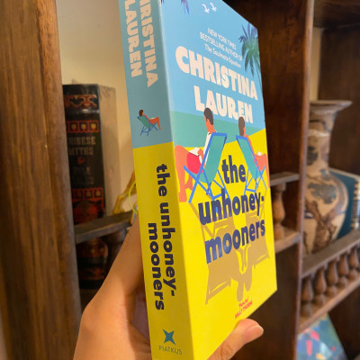 Sách - The Unhoneymooners: Hilarious Romantic Comedy by Christina Lauren / Contemporary Fiction / Ngoại văn Nhập khẩu