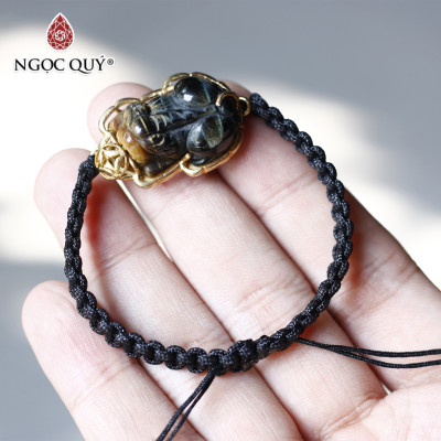 Vòng thắt dây tỳ hưu thạch anh mắt hổ bọc bạc mạ vàng mệnh thủy, mộc - Ngọc Quý Gemstones