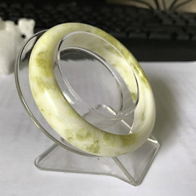 Vòng tay đá tự nhiên màu vàng chanh cho người mệnh Thủy và Kim cao từ 1.5 đến 2.3 cm