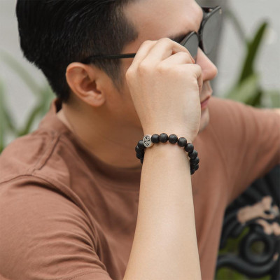 Vòng Tay Trầm Hương Charm Bạc 925 Bánh Xe Pháp Luân Phong Thủy Udumbara