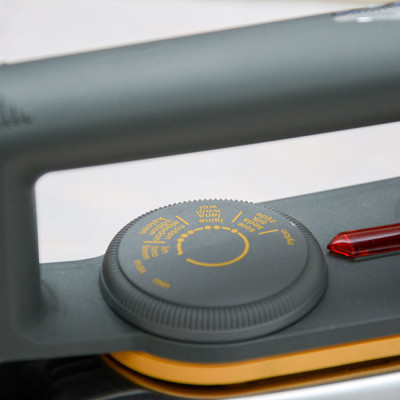 Bàn ủi khô Philips HD1172/01 1100W - Hàng chính hãng