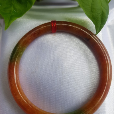 Vòng Mã Não Tứ Quý đỏ xanh bông Ni 55mm chột 7mm nặng 54kg đến 62kg đeo đẹp sẽ giúp cho bạn trông thật nổi bật và thu hút mọi ánh nhìn xung quanh đấy ạ