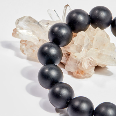 Vòng tay phong thủy đá obsidian charm lục 12mm mệnh thủy , mộc - Ngọc Quý Gemstones