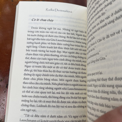 TIỀN TỪ HITLER –