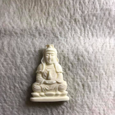 MẶT DÂY CHUYỀN PHẬT BÀ MÀU TRẮNG SIZE 34MMX22MM