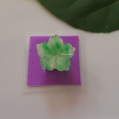 Mặt dây chuyền Mới Đẹp Bông Mai Trắng Xanh Lý nhẹ bóng đều đẹp đá cẩm thạch thiên nhiên ạ Size 14mm x dầy 3mm Đá Ngọc cẩm thạch tự nhiên Nữ bọc vàng làm mặt dây chuyền, mặt nhẫn đeo đẹp ạ