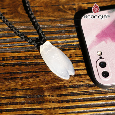Mặt dây chuyền ngọc thiền con ve đá mã não trắng 5x2.2cm mệnh thủy, kim - Ngọc Quý Gemstones