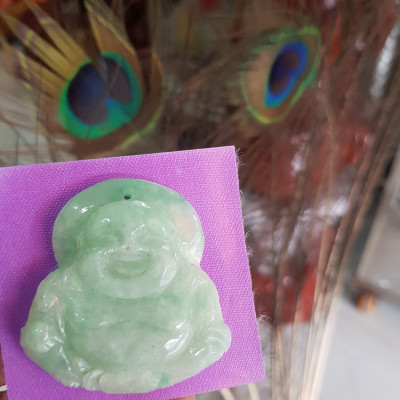 Mặt dây chuyền Nam Phật Di Lặc Tròn Cười Vui Đá Cẩm Thạch Tự Nhiên Trắng Xanh Ngọc Nhẹ đều đẹp  Size N44mm x C45mm x S7mm Nam mệnh Kim Thủy bọc vàng đeo đẹp ạ