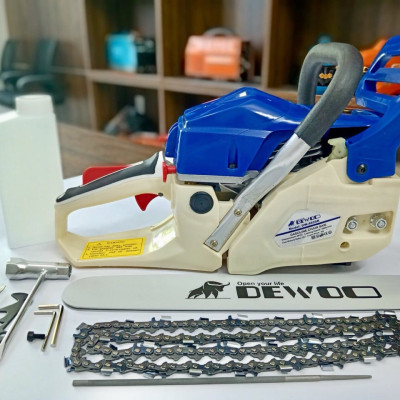 MÁY CƯA XÍCH XĂNG LAM TRƯỢT DEWOO DW-5200R (20", 50.8CM)