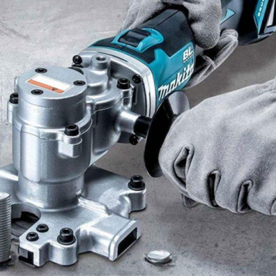 MÁY CẮT THÉP DÙNG PIN 18V 110 MM MAKITA DSC251RT (BL) (SẠC NHANH – PIN 5.0AH) - HÀNG CHÍNH HÃNG