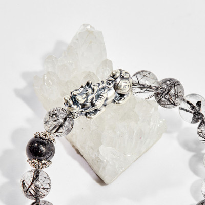 Vòng tay phong thủy đá thạch anh tóc đen charm tỳ hưu 10mm mệnh thủy , mộc - Ngọc Quý Gemstones