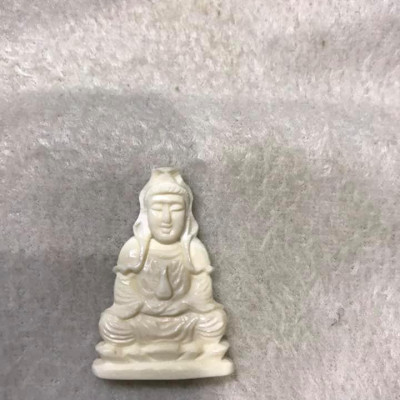 MẶT DÂY CHUYỀN PHẬT BÀ MÀU TRẮNG SIZE 34MMX22MM