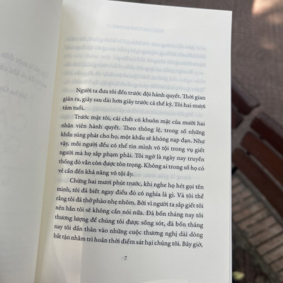 DÒNG MÁU CAO QUÝ –Amélie Nothomb – Nguyễn Thị Tươi dịch - Nhã Nam - NXB Thông Tấn