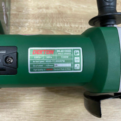 MÁY MÀI TAY DÀI CHỈNH TỐC 1350W DEKTON DK-AG1350EC - HÀNG CHÍNH HÃNG