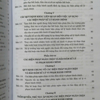 Sách Luật Xử Lý Vi Phạm Hành Chính sđ, bs năm 2025 và Các Văn Bản Hướng Dẫn Thi Hành - V2653TA