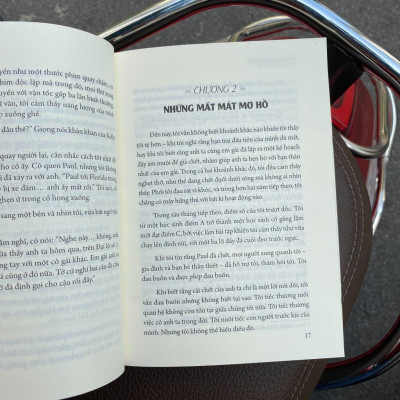 Chấp Nhận Những Điều Không Thể Thay Đổi - Bản Quyền