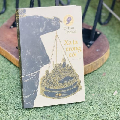 Sách - Xa lạ trong tôi (Nhã Nam HCM)