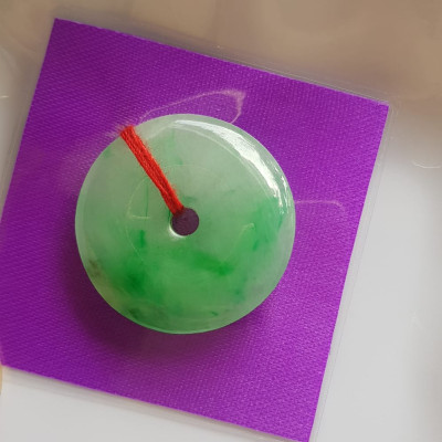 Mặt dây chuyền Đồng Điếu Đồng Tiền A Đẹp Đá Ngọc cẩm thạch tự nhiên 1 bên trắng 1 lý bóng đẹp Size 30mm x dầy 6mm Nữ bọc vàng đeo đẹp món quà tặng ý nghĩa ạ